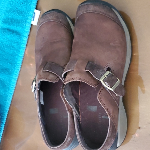 Two pair Merrell clog/mules - Picture 3 of 10